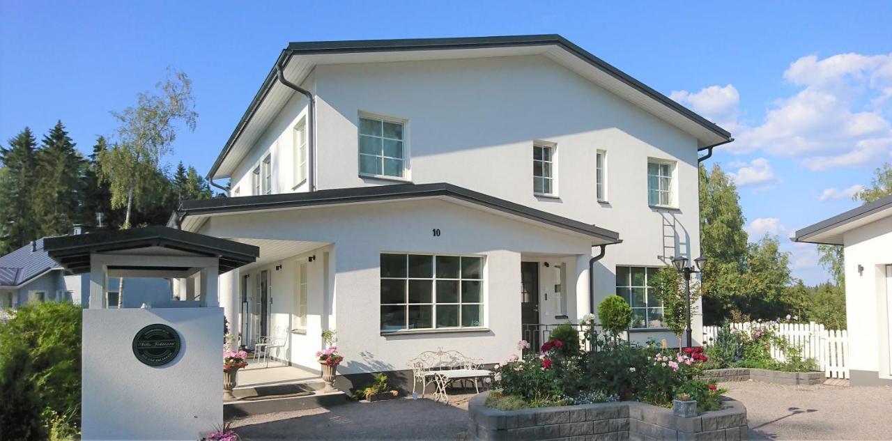 Villa Jokivarsi Bed&Breakfast Vantaa Esterno foto